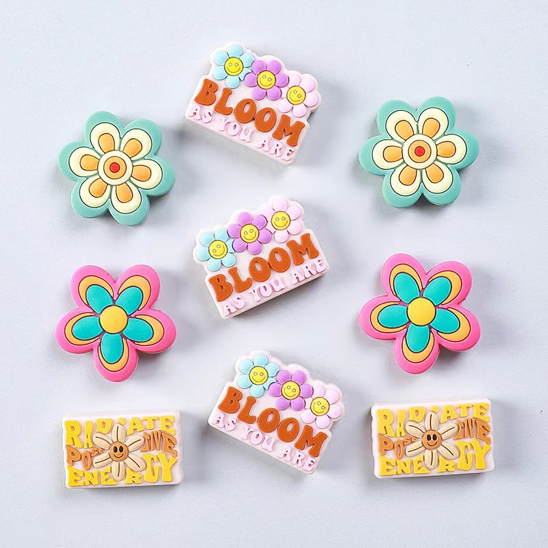 【S101】Bright Summer -Smiling Face Flower Silicone Beads(30mm30mm)