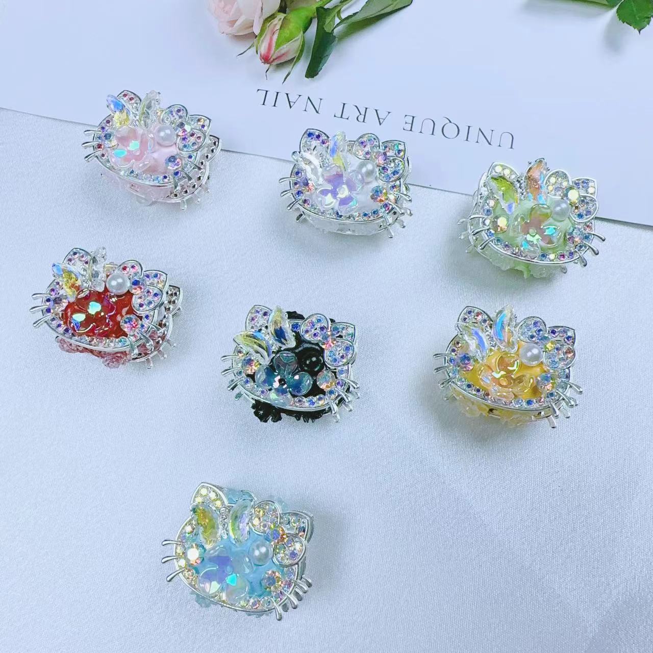 NEW【B223】Diamond hellokitty  beads