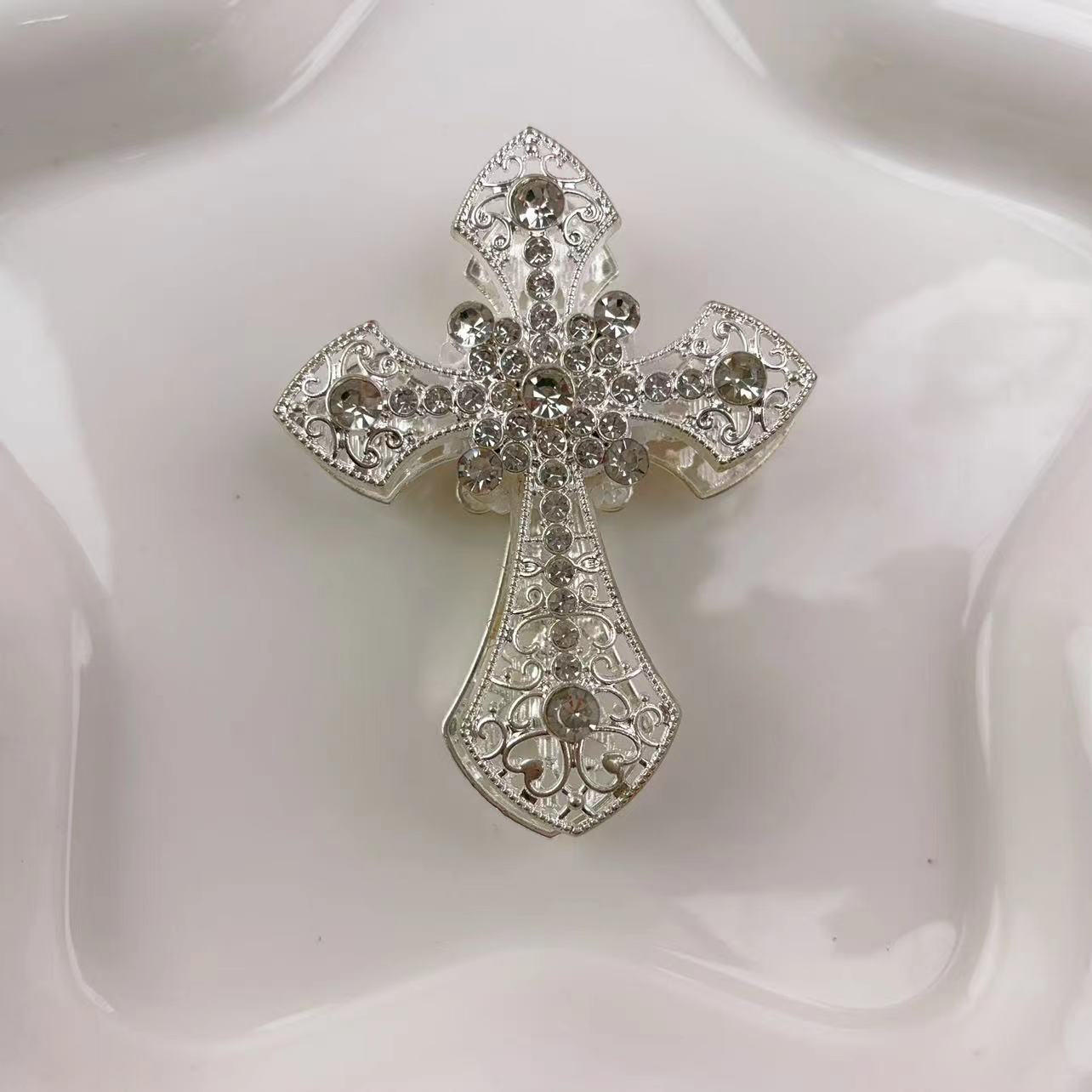 NEW【B236】Diamond cross